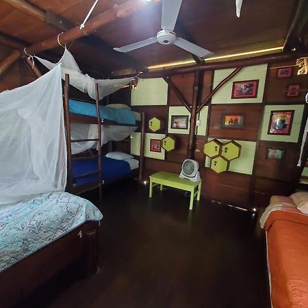 Hotel Casa Perico Rio Dulce Town Extérieur photo