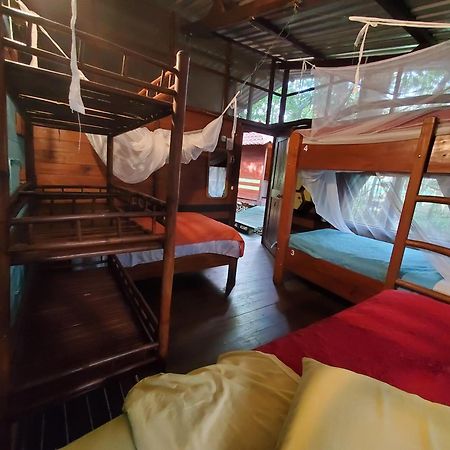 Hotel Casa Perico Rio Dulce Town Extérieur photo