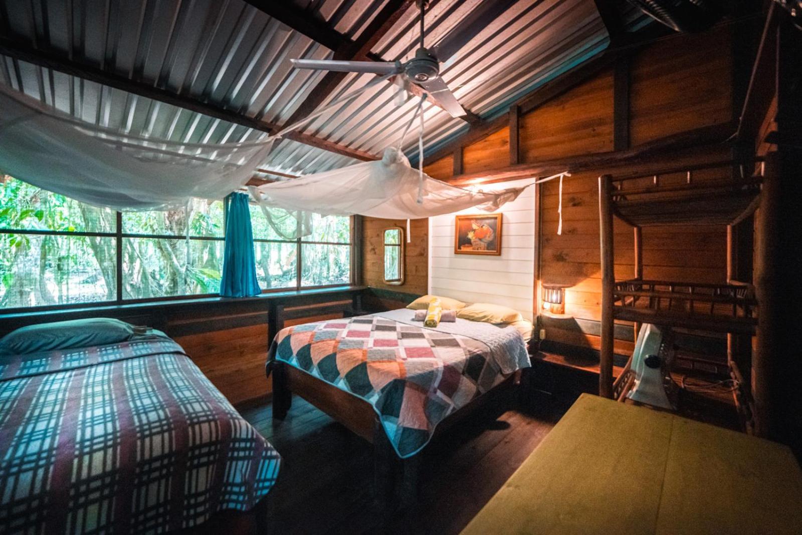Hotel Casa Perico Rio Dulce Town Extérieur photo