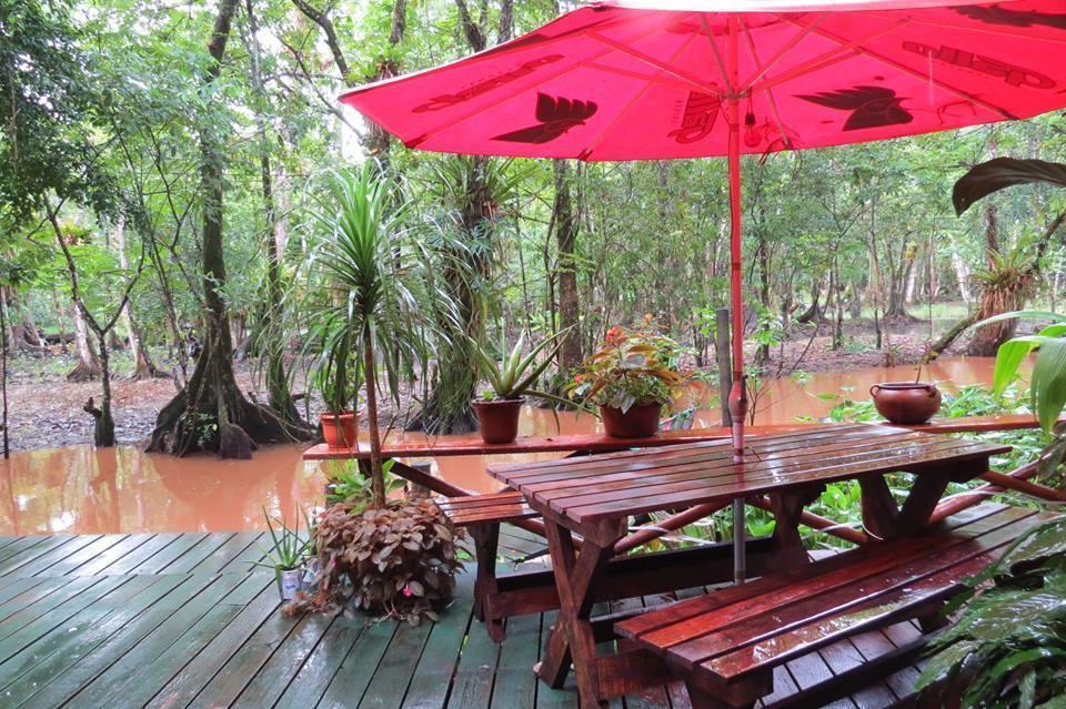 Hotel Casa Perico Rio Dulce Town Extérieur photo