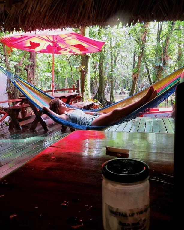 Hotel Casa Perico Rio Dulce Town Extérieur photo
