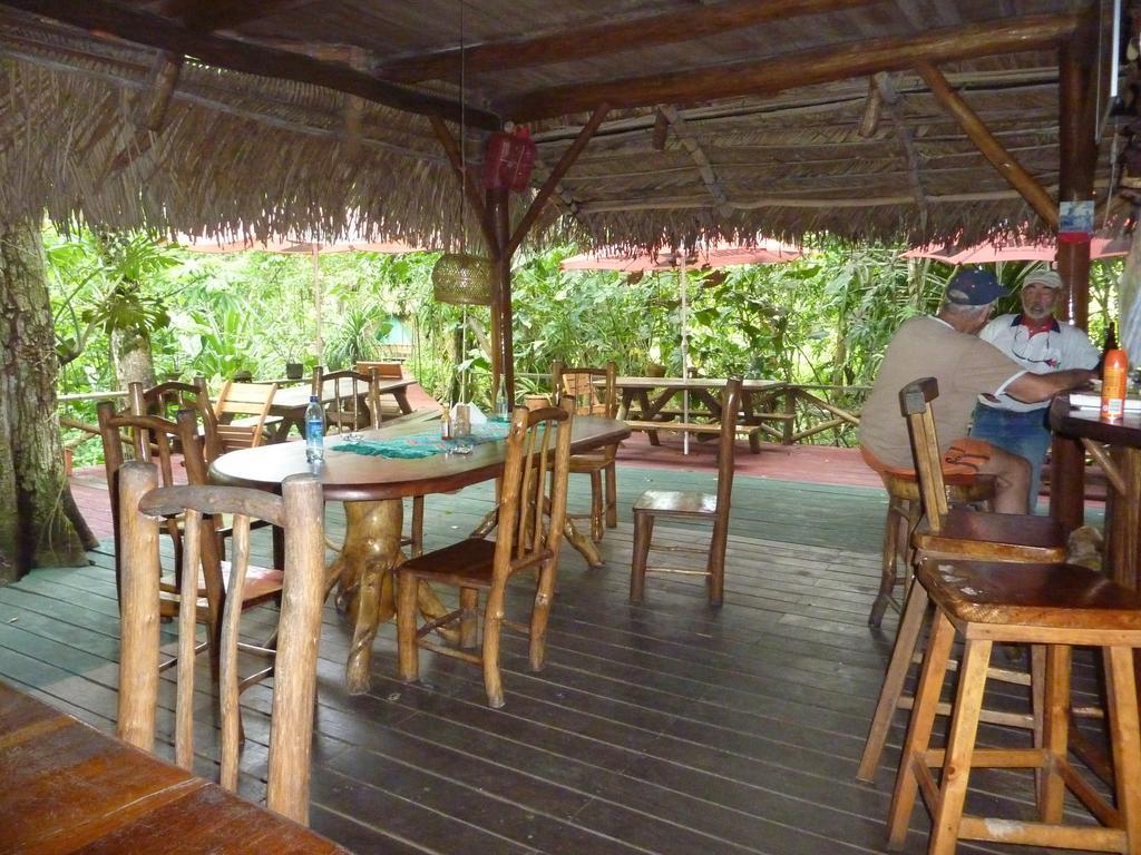 Hotel Casa Perico Rio Dulce Town Extérieur photo